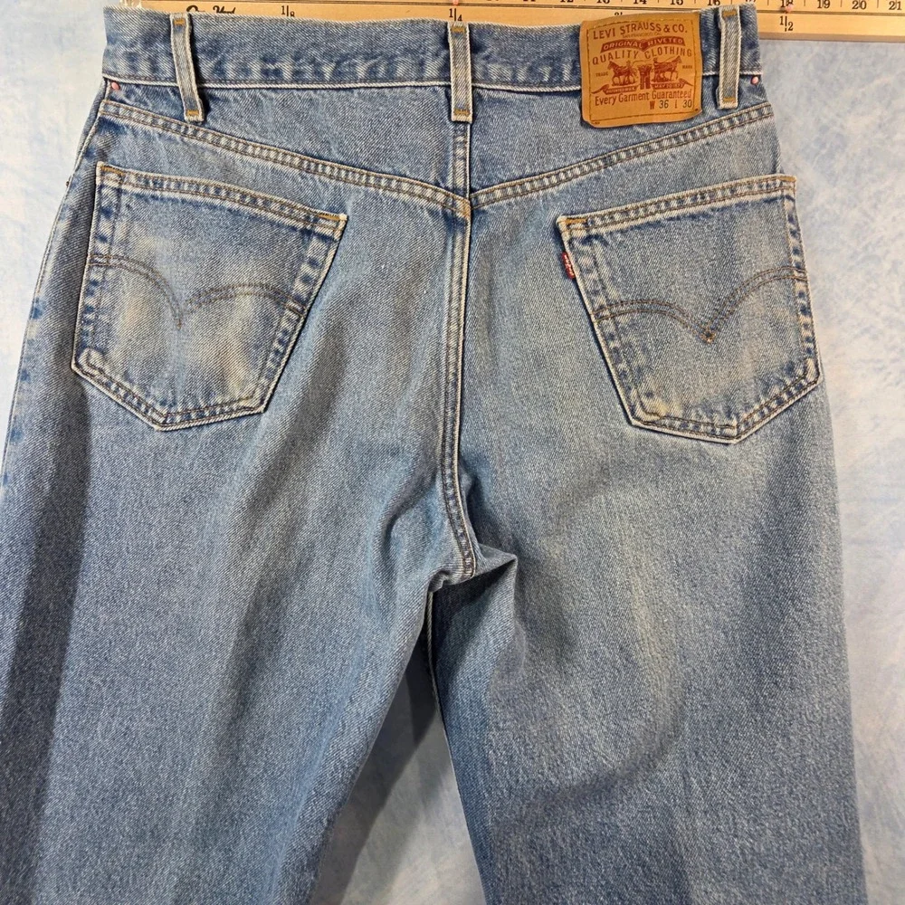 Y2K 2002 Levis Relaxed Straight‎ Leg Jeans Light Wash Blue Denim Mens 550 Style